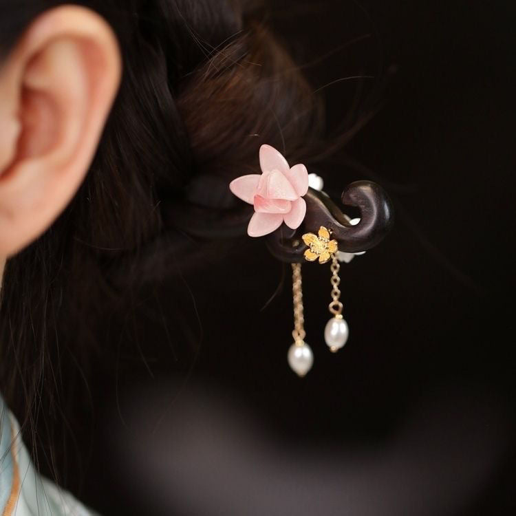 Petal Whisper
